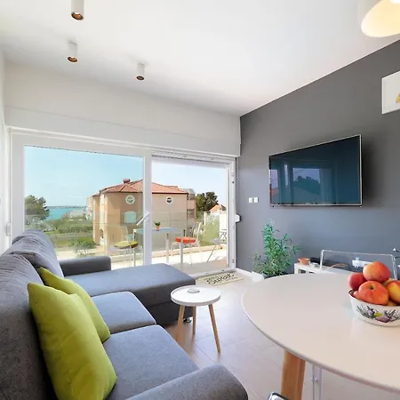 Alan 2 Appartamento Vrsi