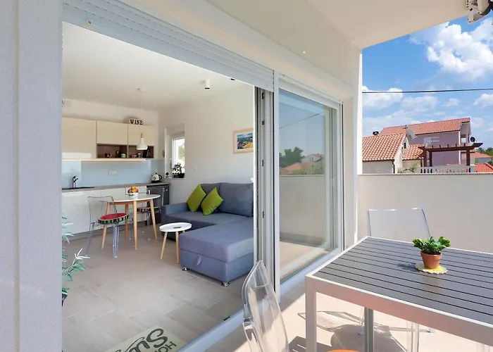 Alan 2 アパート *